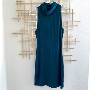 Sleeveless dress